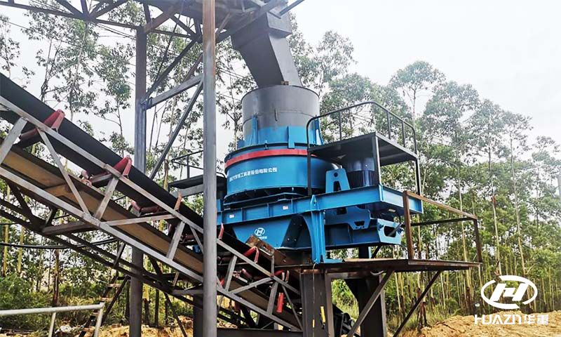 立式沖擊破碎機在云南使用現場